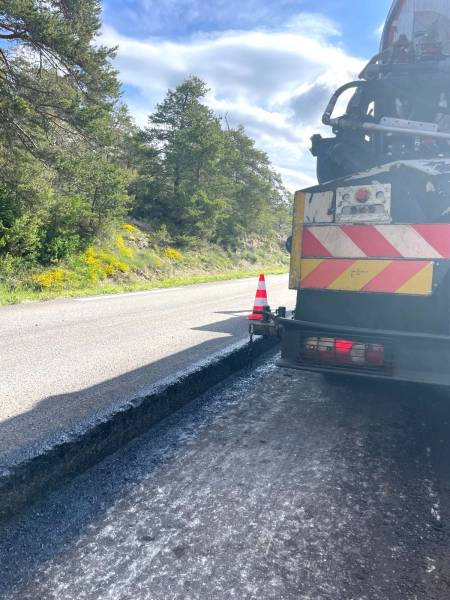 Quel est l'intérêt d'une couche d'accrochage ?