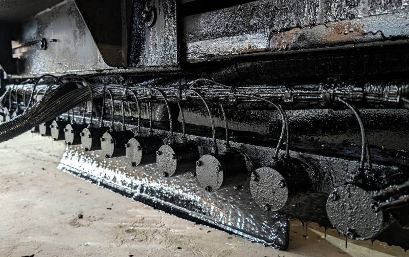 Application d'émulsion de bitume par camion pata