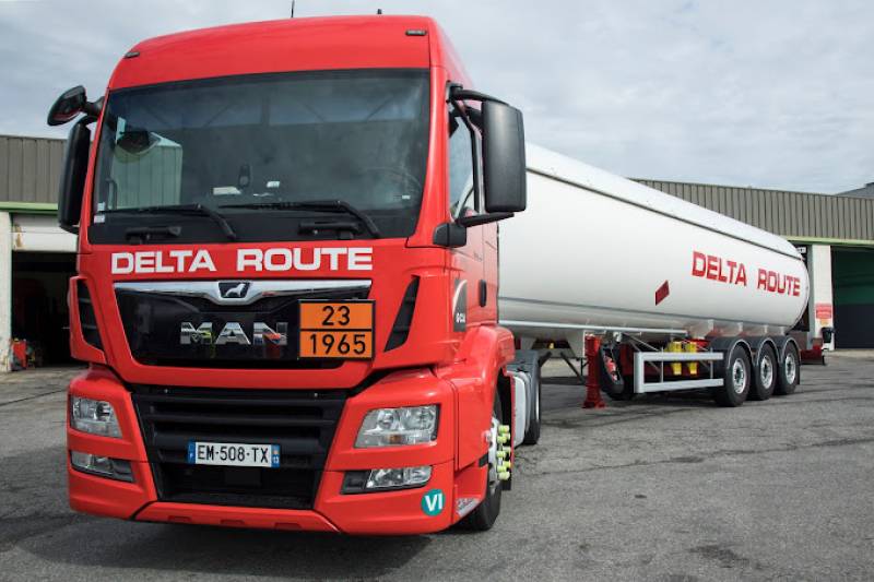 livraison d'émulsion de bitume par camion citerne en PACA